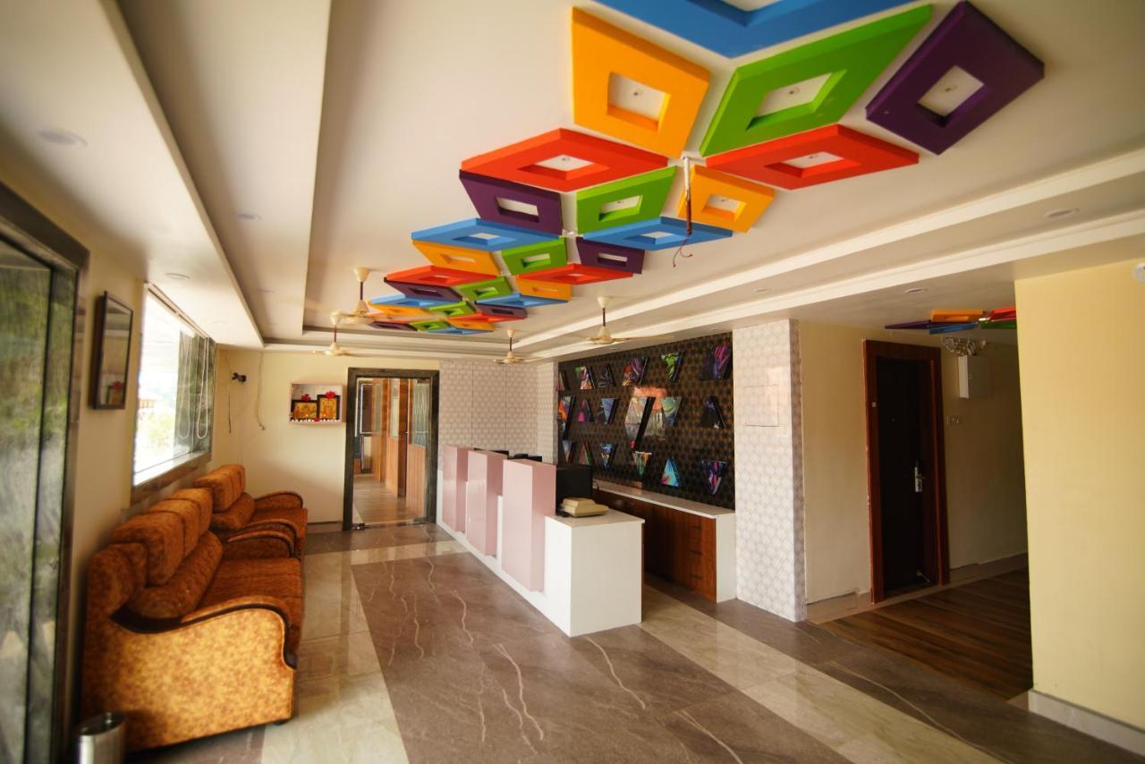 Siriki Resorts Srungavarapukota Ngoại thất bức ảnh