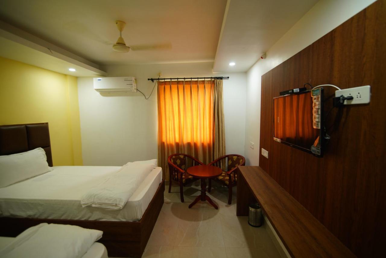 Siriki Resorts Srungavarapukota Ngoại thất bức ảnh