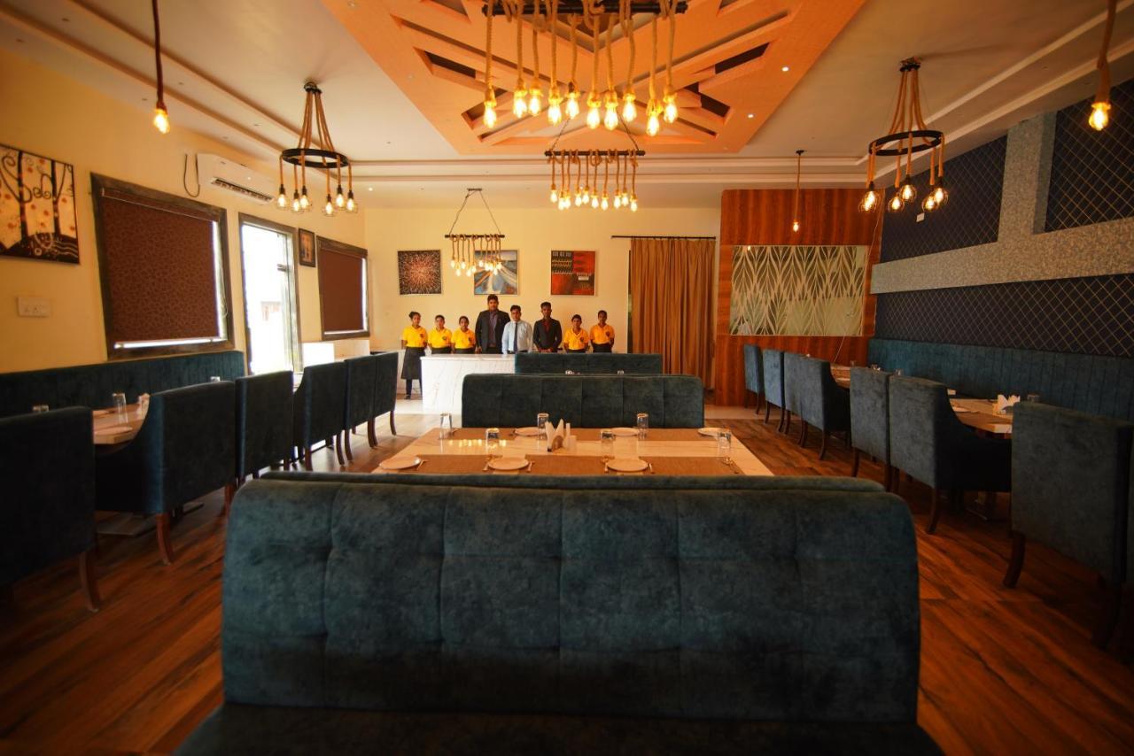 Siriki Resorts Srungavarapukota Ngoại thất bức ảnh